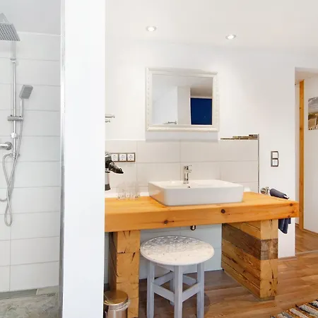 Schoenfeld Apartment Stockach